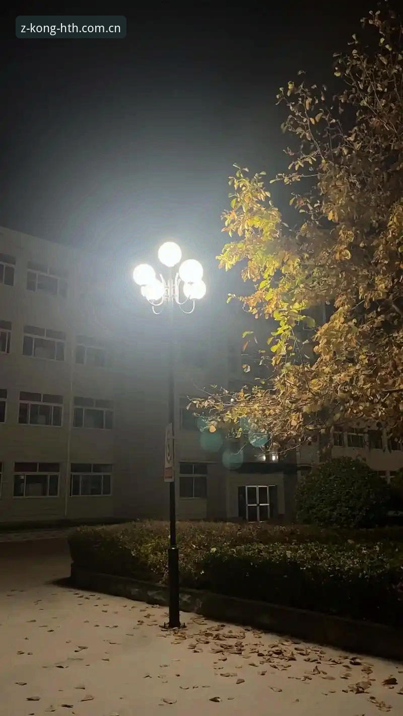 自控迭代创纪元电竞赛程常见问题 周六晚上十一点,老李给我打了三个微信电话都没接——我正在改自己战队的历史数据复盘记录。他最后发了条语音,语气急了:“兄弟,那个自控迭代创纪元电竞赛程模块,我一个系列赛的英文转播时间跟APP里差了四个小时,到直播点开一看,变水晶哥解说复播了。这事你熟,你得跟我说明白。”